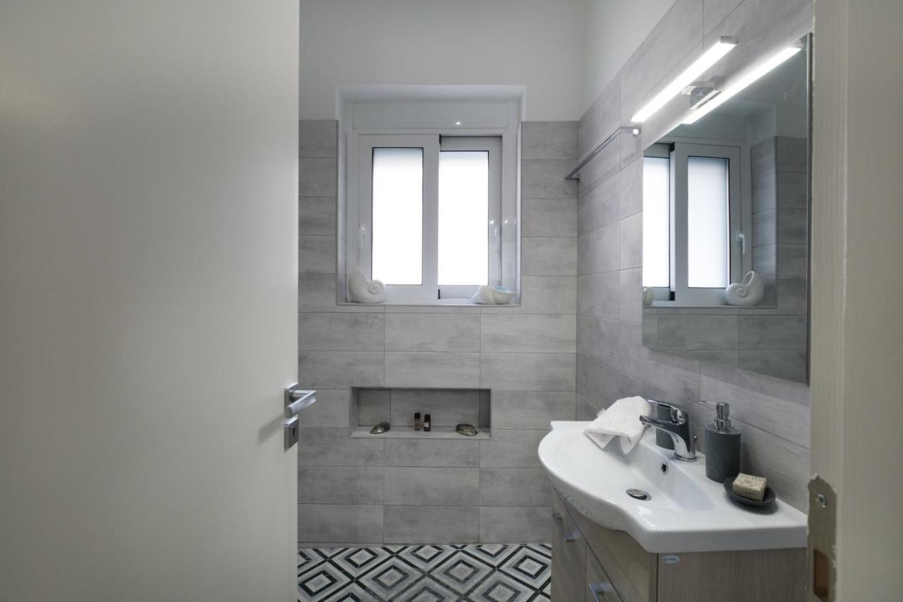 Piraiki Coastal Accommodation Pireus Zewnętrze zdjęcie