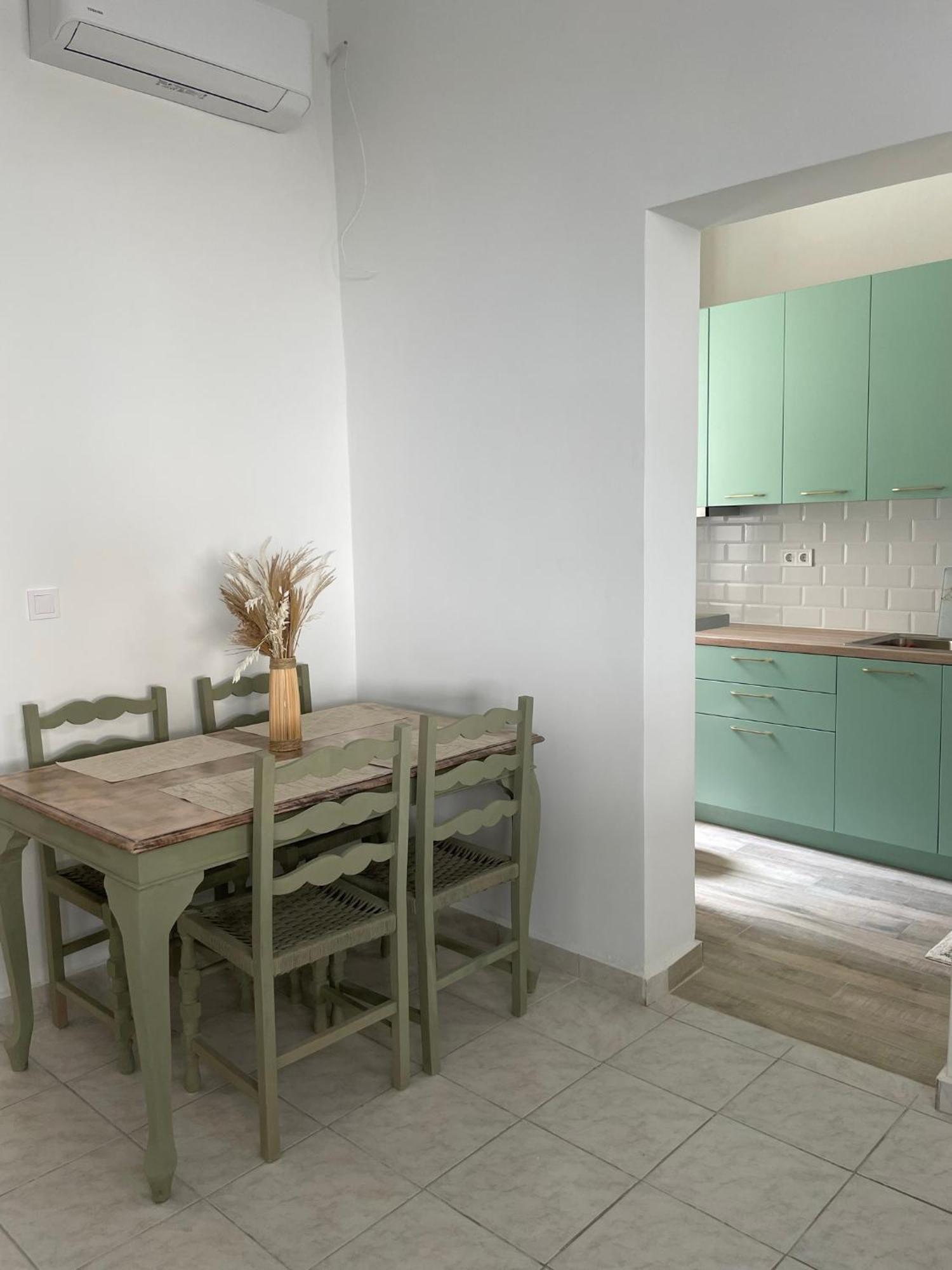 Piraiki Coastal Accommodation Pireus Zewnętrze zdjęcie